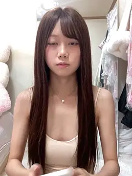 Snapshot of zaizaiNono chatting on 11/10/25, 12:59 zaizaiNono online show from 11/10/25, 12:59