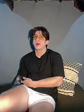 Snapshot of AteneoJr chatting on 03/11/26, 12:16 AteneoJr online show from 03/11/26, 12:16