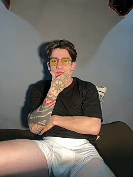 Snapshot of AteneoJr chatting on 03/25/26, 12:38 AteneoJr online show from 03/25/26, 12:38