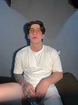 Snapshot of AteneoJr chatting on 03/26/26, 12:39 AteneoJr online show from 03/26/26, 12:39