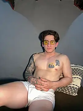 Snapshot of AteneoJr chatting on 04/01/26, 12:55 AteneoJr online show from 04/01/26, 12:55