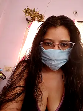 thanusi 2 online show from 04/15/26, 05:14