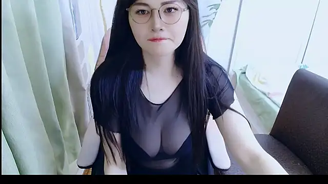 Winnie-01 online show from 04/12/26, 01:54