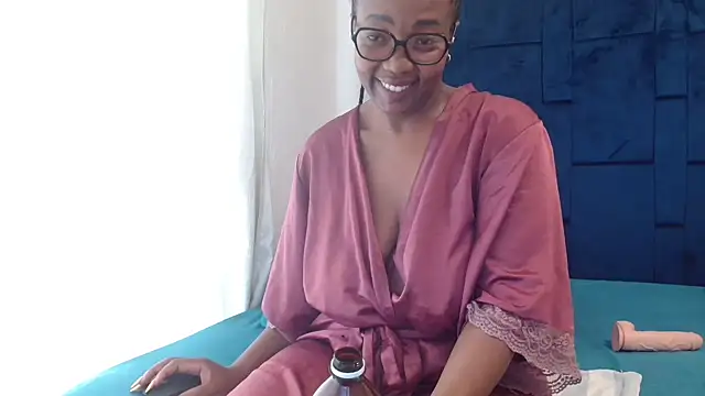 Snapshot of BigBootySimbax chatting on 02/22/26, 02:04 BigBootySimbax online show from 02/22/26, 02:04