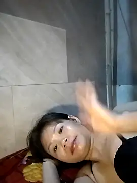 Snapshot of LinhNa999 chatting on 09/25/25, 07:01 LinhNa999 online show from 09/25/25, 07:01