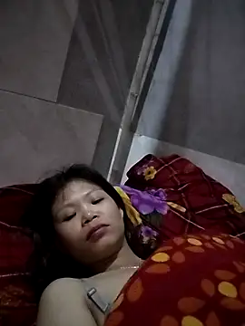 Snapshot of LinhNa999 chatting on 11/20/25, 01:22 LinhNa999 online show from 11/20/25, 01:22