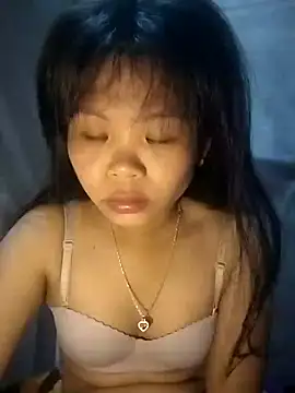 Snapshot of LinhNa999 chatting on 11/22/25, 12:53 LinhNa999 online show from 11/22/25, 12:53