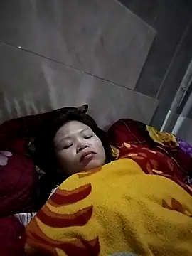 Snapshot of LinhNa999 chatting on 12/02/25, 01:05 LinhNa999 online show from 12/02/25, 01:05