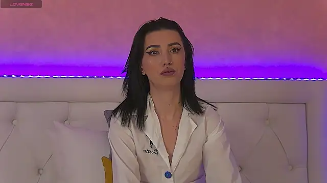 EnyaHazell online show from 11/15/25, 06:37