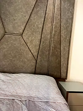 Isabela Colins online show from 09/18/25, 01:13