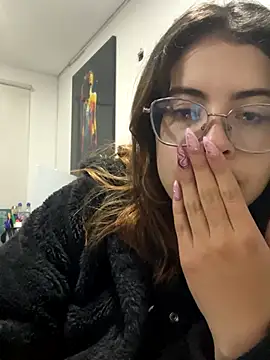 Isabela Colins online show from 09/20/25, 11:55