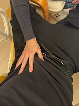 Manu97k online show from 10/31/25, 09:38