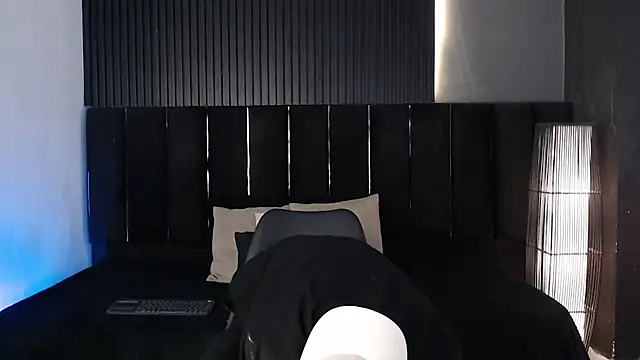 Dominic ghost online show from 03/03/26, 01:12