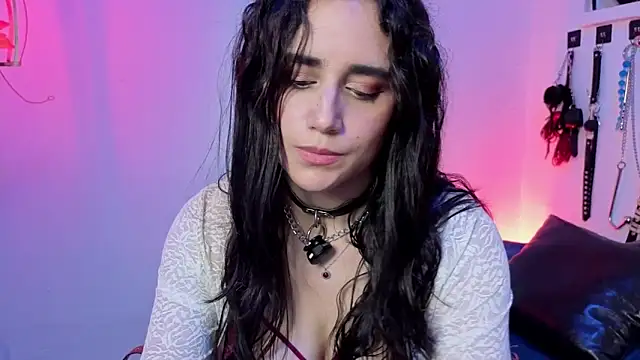 elowen halley1 online show from 03/13/26, 09:43