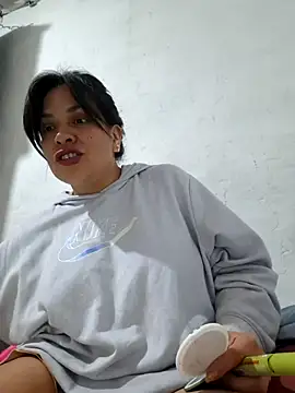 astridcollinsvip online show from 02/19/26, 05:36