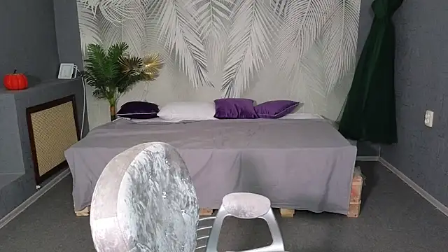 Snapshot of Eloisa_Eliot chatting on 11/04/25, 03:33 Eloisa Eliot online show from 11/04/25, 03:33