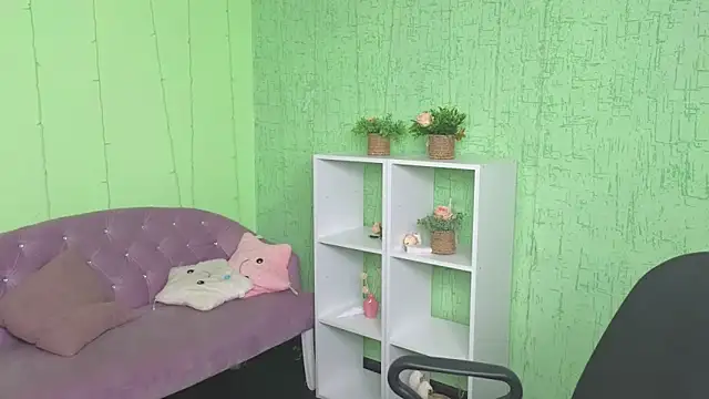 Snapshot of Eloisa_Eliot chatting on 11/28/25, 04:42 Eloisa Eliot online show from 11/28/25, 04:42