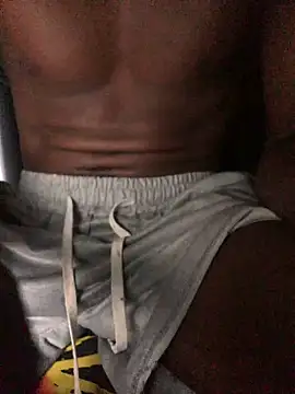 Snapshot of GorillaBBC chatting on 10/22/25, 04:13 GorillaBBC online show from 10/22/25, 04:13