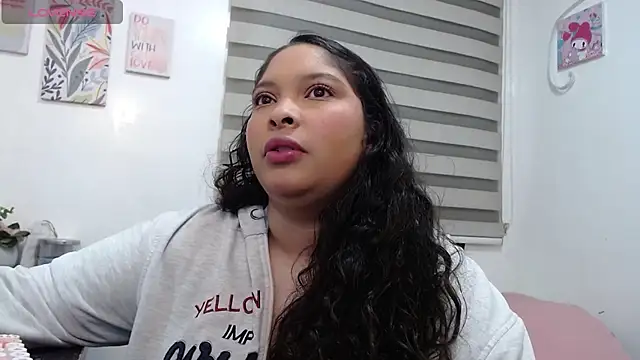 Snapshot of samanta-rosee chatting on 10/09/25, 09:07 samanta-rosee online show from 10/09/25, 09:07