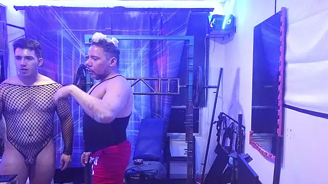 Liam forest  online show from 11/21/25, 02:43