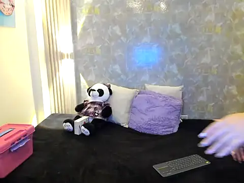 Snapshot of Bianca_pearl22 chatting on 09/25/25, 03:32 Bianca pearl22 online show from 09/25/25, 03:32