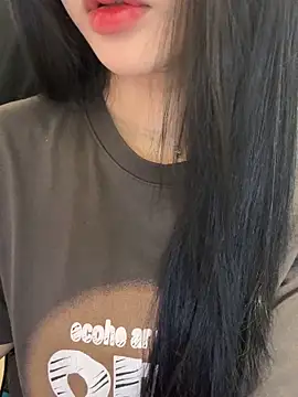 Snapshot of Dolly282 chatting on 04/04/26, 11:40 Dolly282 online show from 04/04/26, 11:40