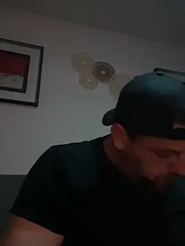 madmiki online show from 11/14/25, 12:09