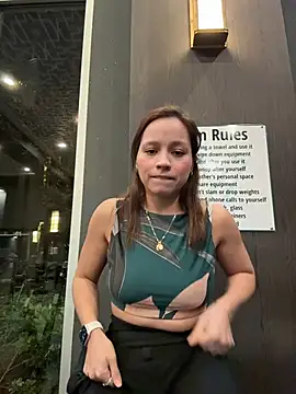 Mrs MrLove online show from 12/20/25, 05:36