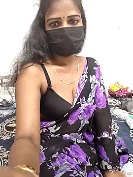 Misss-julli online show from 09/13/25, 12:49