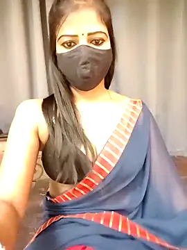 Misss-julli online show from 12/19/25, 11:23