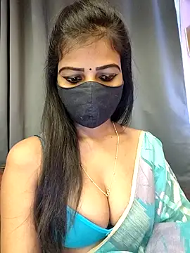 Misss-julli online show from 02/13/26, 06:42