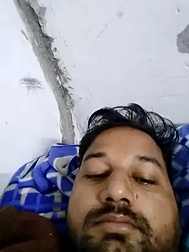 Snapshot of sumit_19 chatting on 11/18/25, 10:14 sumit 19 online show from 11/18/25, 10:14