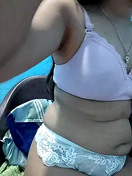 Vaani Actress online show from 12/18/25, 03:07