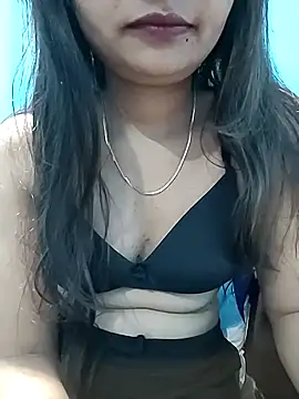 Vaani Actress online show from 02/17/26, 08:00