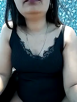 Vaani Actress online show from 04/09/26, 03:39