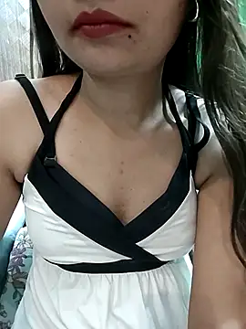 Snapshot of Vaani_Actress chatting on 05/23/26, 02:54 Vaani Actress online show from 05/23/26, 02:54