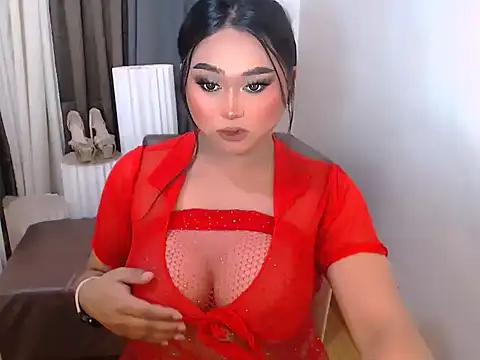 Snapshot of Lilly-lou chatting on 03/22/26, 06:39 Lilly-lou online show from 03/22/26, 06:39