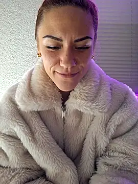 SlimBellaa online show from 11/25/25, 03:34