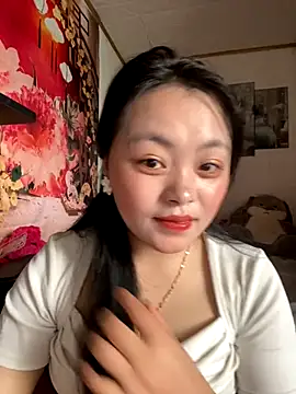 Snapshot of Julia-Elsa chatting on 10/03/25, 04:31 Julia-Elsa online show from 10/03/25, 04:31