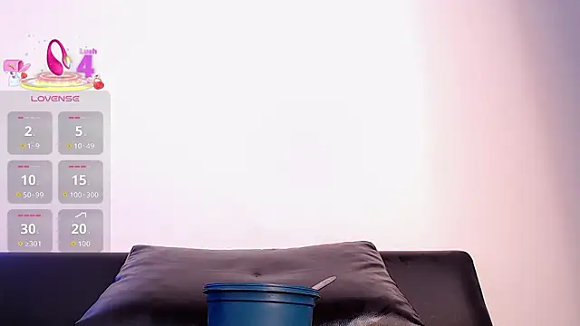 Snapshot of Troyy_lee1 chatting on 03/29/26, 10:26 Troyy lee1 online show from 03/29/26, 10:26