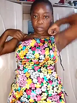 sexyhotchic93 online show from 10/07/25, 11:51
