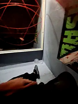 Snapshot of Pulsodefuego49 chatting on 11/02/25, 08:28 Pulsodefuego49 online show from 11/02/25, 08:28