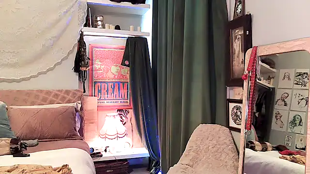 Sirenlucy online show from 11/20/25, 10:59