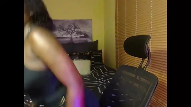 Snapshot of NawtyLisa chatting on 03/16/26, 09:19 NawtyLisa online show from 03/16/26, 09:19