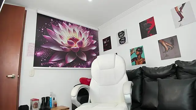 lycoris 19 online show from 10/07/25, 08:50