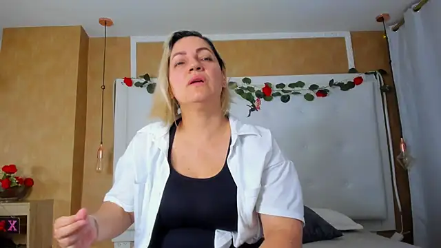 Heidy milf online show from 03/26/26, 06:46