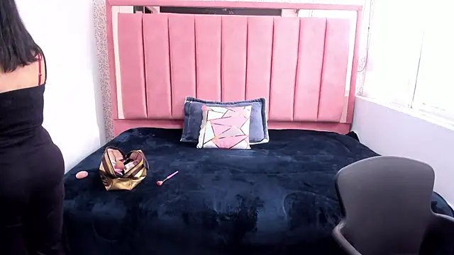 Barbara fox   online show from 11/25/25, 11:54