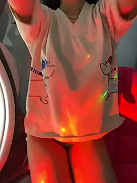 Snapshot of Sexlove_bb chatting on 10/04/25, 03:26 Sexlove bb online show from 10/04/25, 03:26