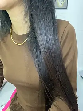 Snapshot of Sexlove_bb chatting on 10/24/25, 03:19 Sexlove bb online show from 10/24/25, 03:19