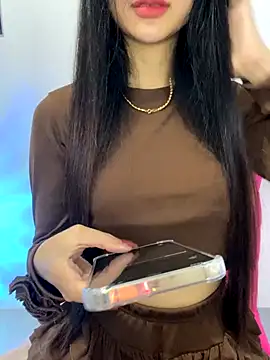 Snapshot of Sexlove_bb chatting on 11/19/25, 06:24 Sexlove bb online show from 11/19/25, 06:24